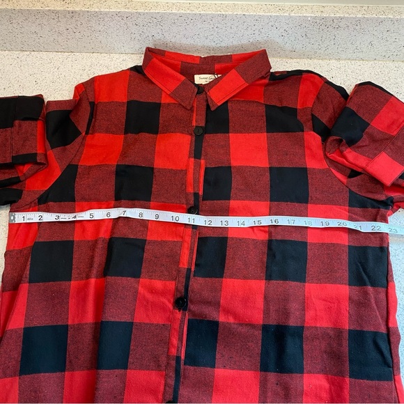 Buffalo plaid button up long shirt / dress-size L - Picture 11 of 11